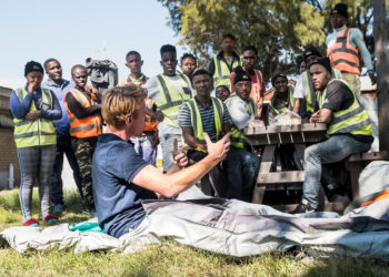 Dutch designer sews “sheltersuits” to keep homeless people warm in winter
