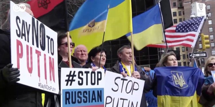 ‘We are horrified’: Russians in U.S. condemn invasion of Ukraine