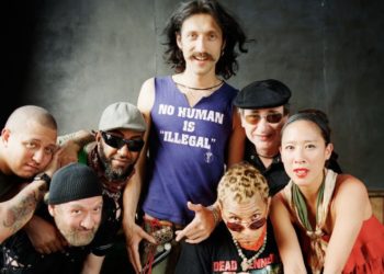 Фронтмен группы Gogol Bordello Юджин Гудзь: «Мы достигли самого топа панк-радикальности»